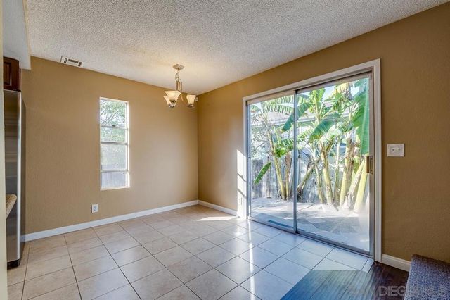 948 Gillespie Dr, Spring Valley, CA 91977