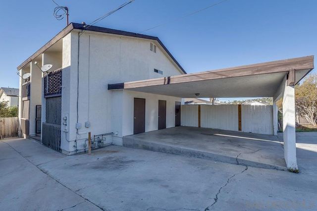 948 Gillespie Dr, Spring Valley, CA 91977