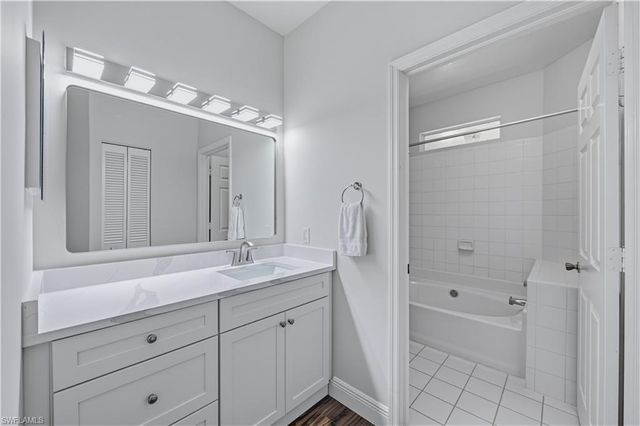 347 Emerald Bay CIR S3, Naples, FL 34110