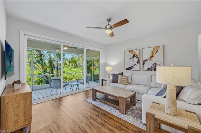 347 Emerald Bay CIR S3, Naples, FL 34110