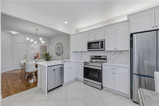 347 Emerald Bay CIR S3, Naples, FL 34110