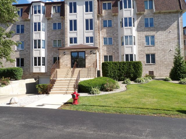 3640 186th Street 402, Lansing, IL 60438