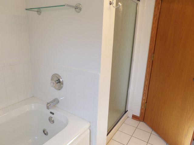 3640 186th Street 402, Lansing, IL 60438