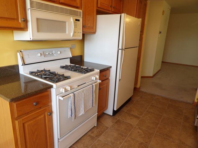 3640 186th Street 402, Lansing, IL 60438