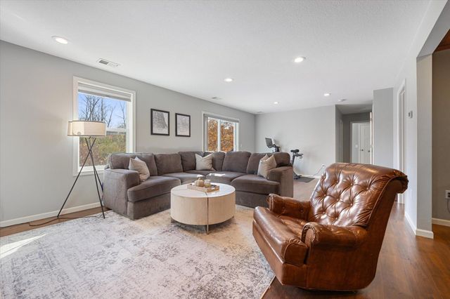 4109 127th Trail, Savage, MN 55378