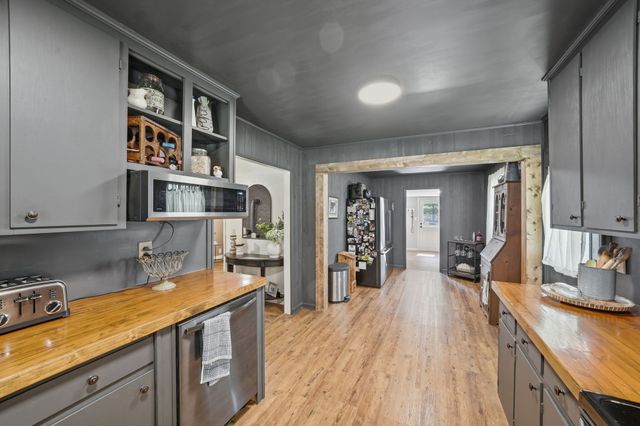 745 Lois Ridge Rd, Lynchburg, TN 37352