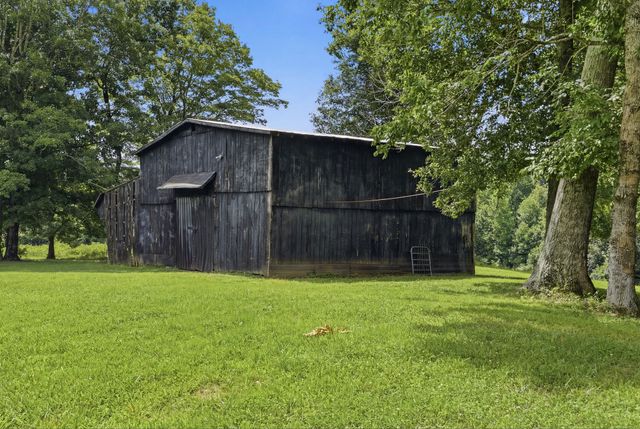 745 Lois Ridge Rd, Lynchburg, TN 37352