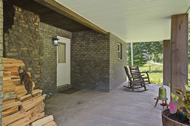745 Lois Ridge Rd, Lynchburg, TN 37352