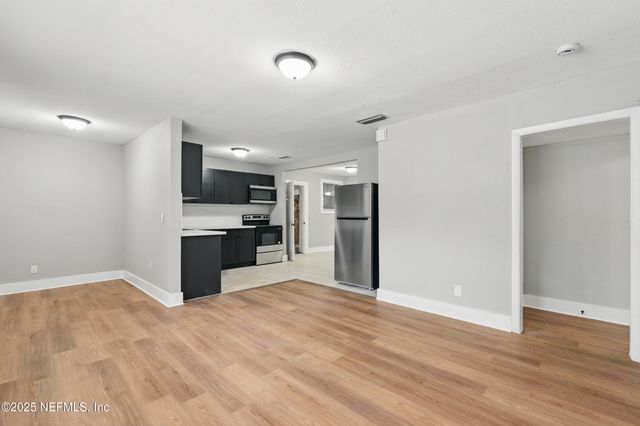 1819 W 10TH Street, Jacksonville, FL 32209