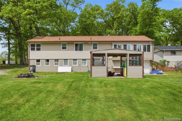2705 Glendale Road, Summit Township, MI 49203