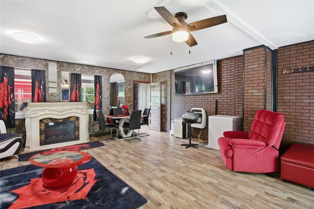 2705 Glendale Road, Summit Township, MI 49203