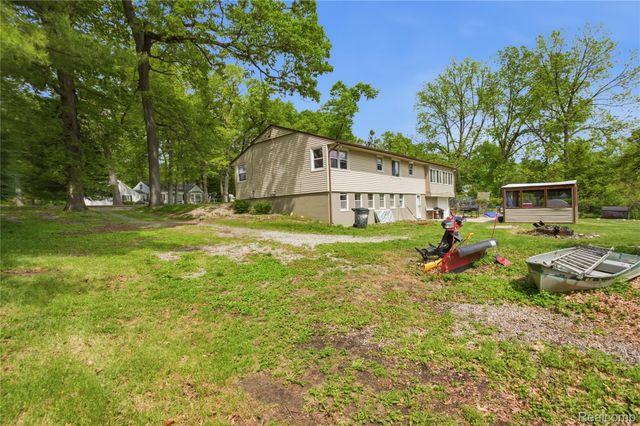 2705 Glendale Road, Summit Township, MI 49203