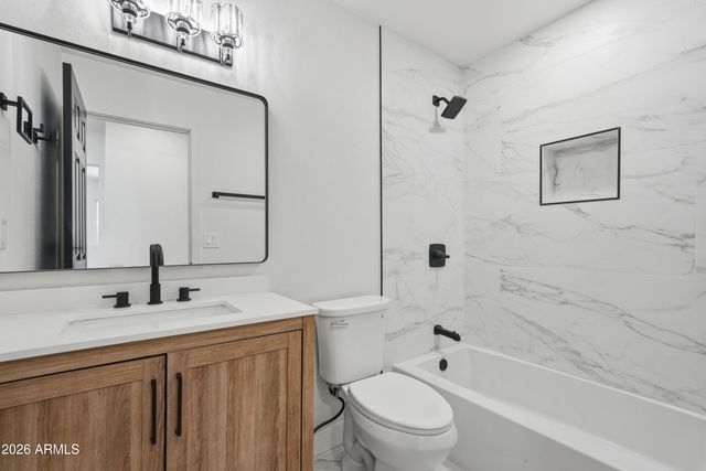 3327 W WETHERSFIELD Road, Phoenix, AZ 85029