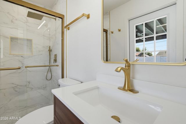 3327 W WETHERSFIELD Road, Phoenix, AZ 85029