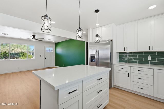 3327 W WETHERSFIELD Road, Phoenix, AZ 85029