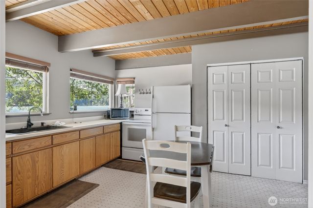 18452 S West View Road, Mount Vernon, WA 98274