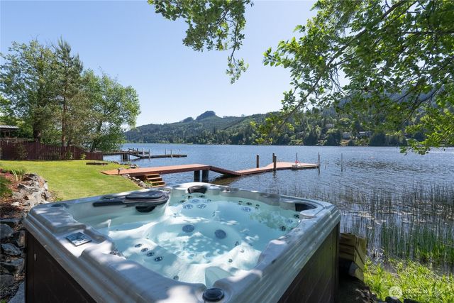18452 S West View Road, Mount Vernon, WA 98274