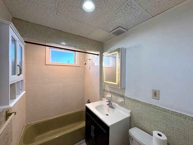 11 Fairmont Pl 3, Malden, MA 02148