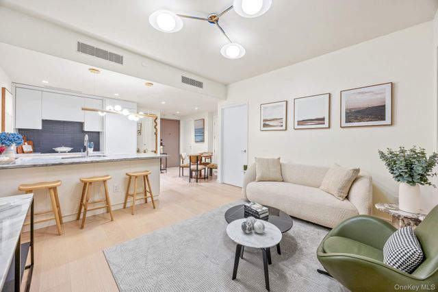 5801 Queens Boulevard 7L, Woodside, NY 11377