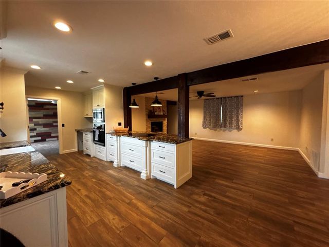 263 N Carolyn Drive, Choctaw, OK 73020