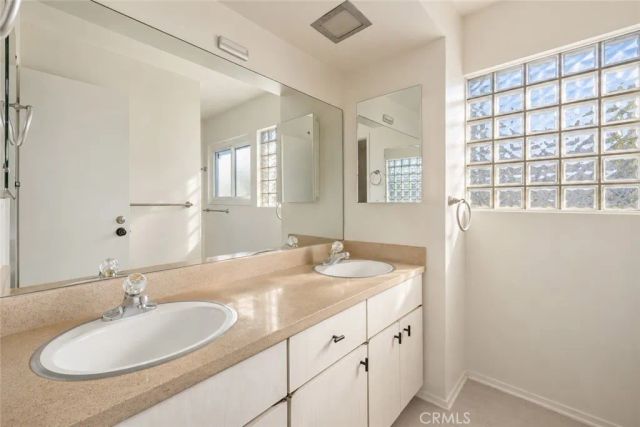 5047 Gerald Avenue, Encino, CA 91436