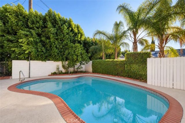 5047 Gerald Avenue, Encino, CA 91436