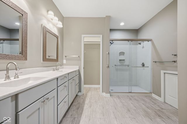 5767 Spruce Knoll Circle, Indianapolis, IN 46220