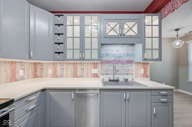 5767 Spruce Knoll Circle, Indianapolis, IN 46220