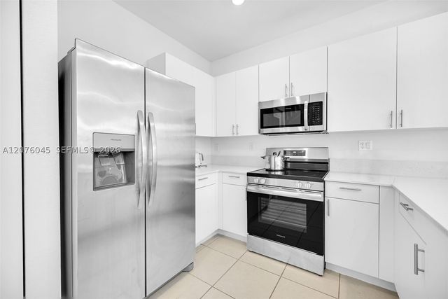 12877 SW 232nd Ln, Homestead, FL 33032