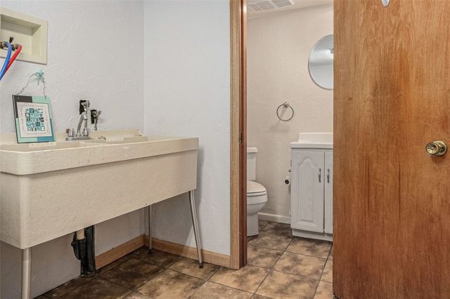 4826 Poplar St., West Mifflin, PA 15122