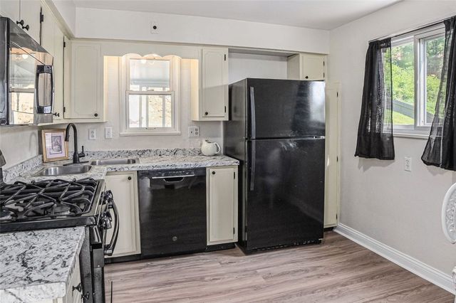 4826 Poplar St., West Mifflin, PA 15122