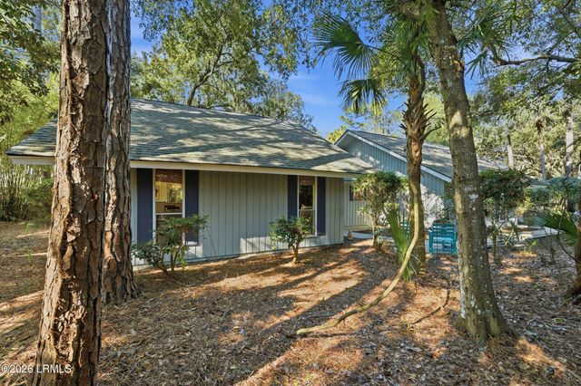 18 Sandpiper Street, Hilton Head Island, SC 29928