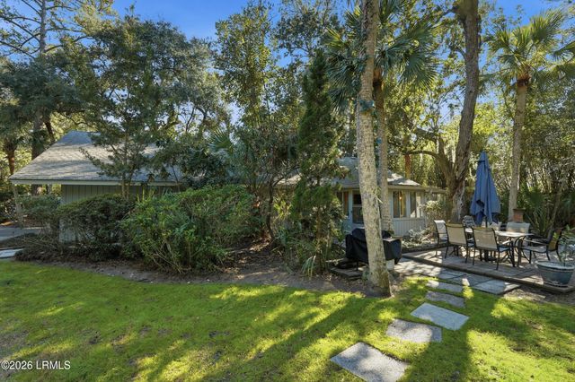 18 Sandpiper Street, Hilton Head Island, SC 29928