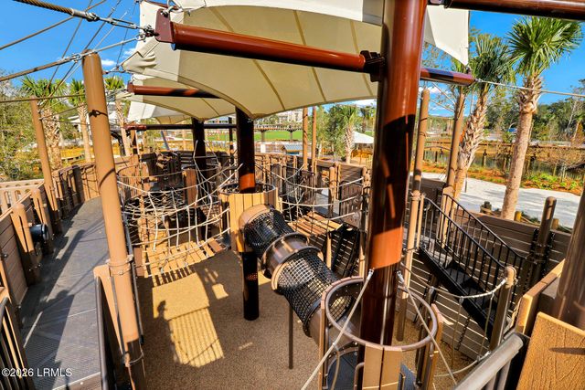 18 Sandpiper Street, Hilton Head Island, SC 29928