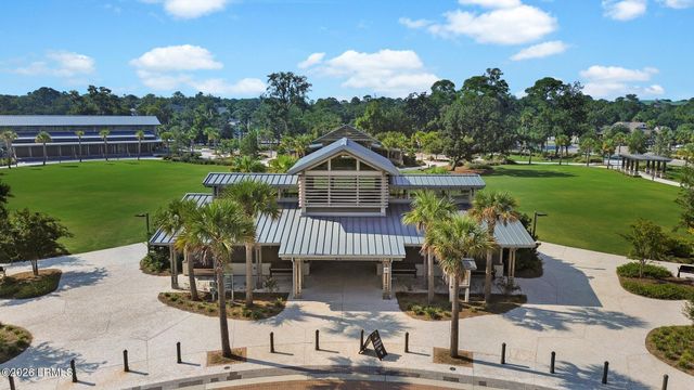 18 Sandpiper Street, Hilton Head Island, SC 29928