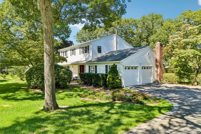 15 Fox Road, East Setauket, NY 11733