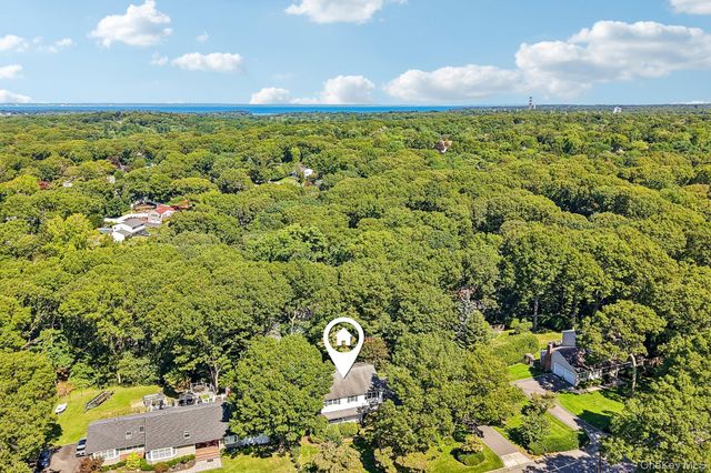 15 Fox Road, East Setauket, NY 11733