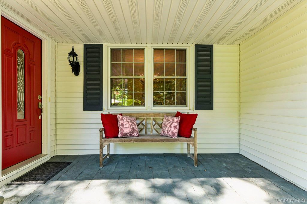 15 Fox Road, East Setauket, NY 11733 — photo 3