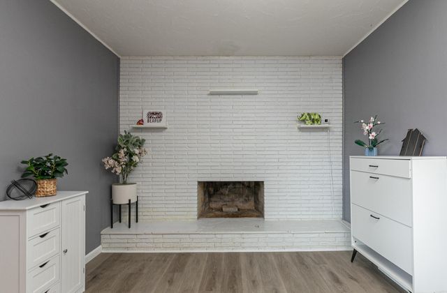 908 W Broadmoor Street, Springfield, MO 65807