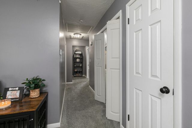 908 W Broadmoor Street, Springfield, MO 65807