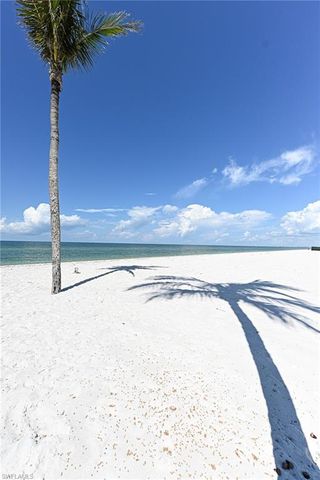 101 DOMINICA LN, Bonita Springs, FL 34134