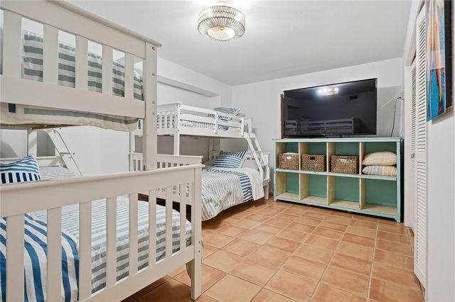 30 Bahama Dr, Rockport, TX 78382