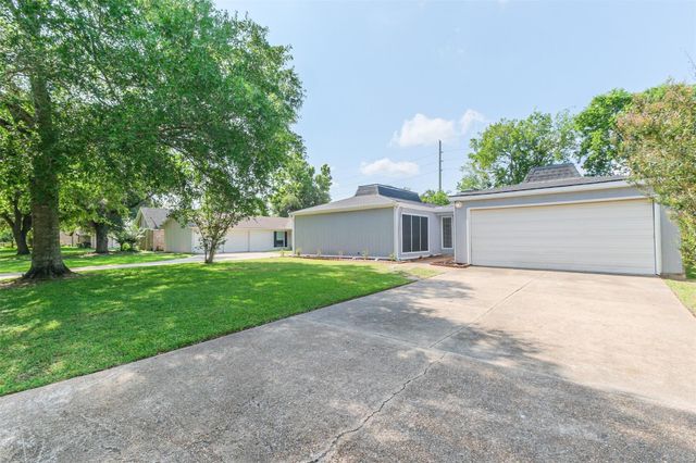 14415 Locke Lane, Houston, TX 77077