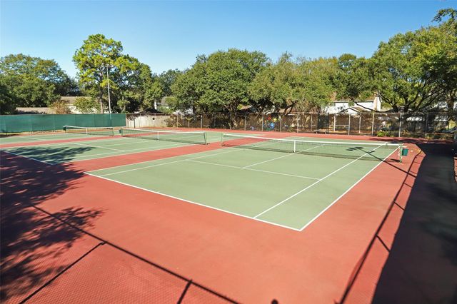 14415 Locke Lane, Houston, TX 77077