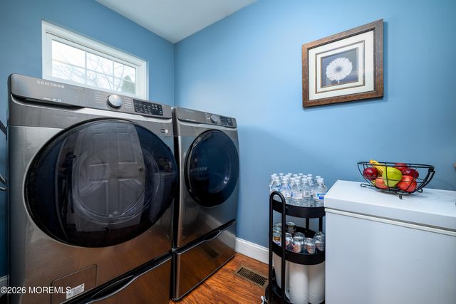 4 Cambridge Drive, Howell, NJ 07731