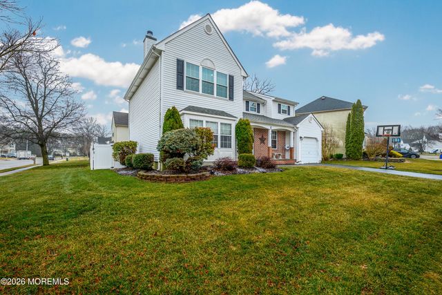 4 Cambridge Drive, Howell, NJ 07731