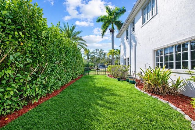 7888 NW 112th Way, Parkland, FL 33076