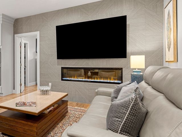 24 Primrose Lane 24, Ipswich, MA 01938