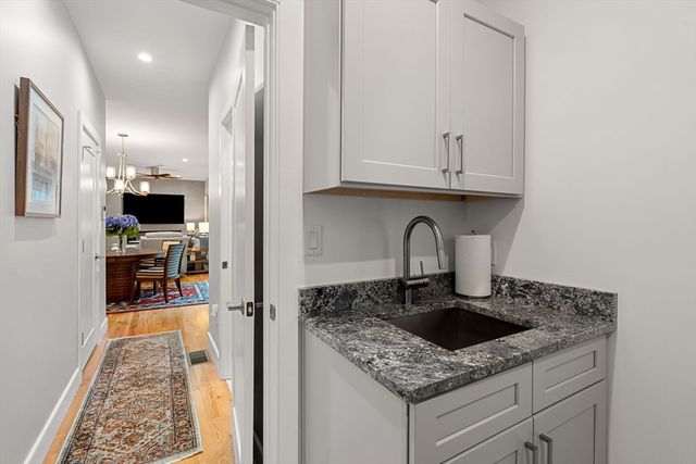 24 Primrose Lane 24, Ipswich, MA 01938