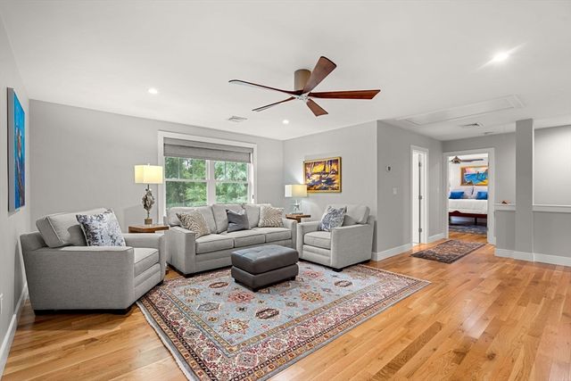 24 Primrose Lane 24, Ipswich, MA 01938